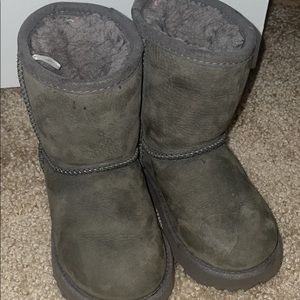 Grey ugg boots